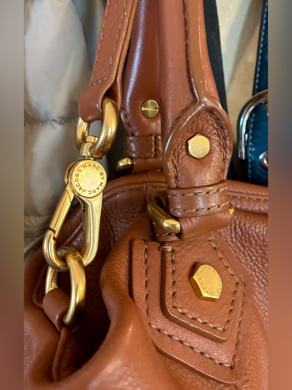 Marc by Marc Jacobs - Classic Q Francesca Brown Leather Top Handle Hobo/Tote Bag - Picture 10 of 14